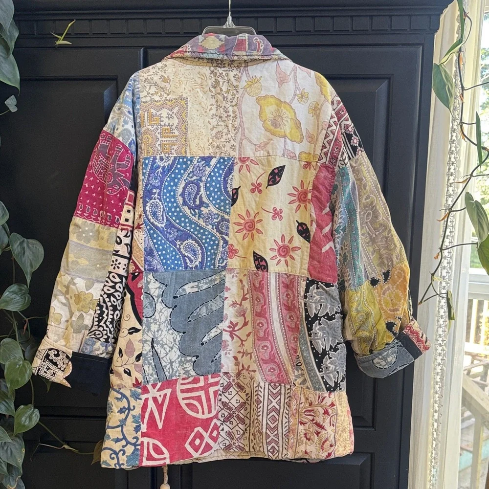 Sacred Thread Quilted Patchwork Women's Jacket in Multicolor - Picture 4 of 7